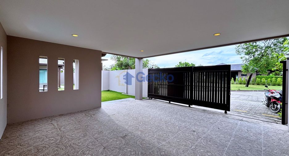 For rent and for sale 3 bedrooms house in Huay Yai, Pattaya