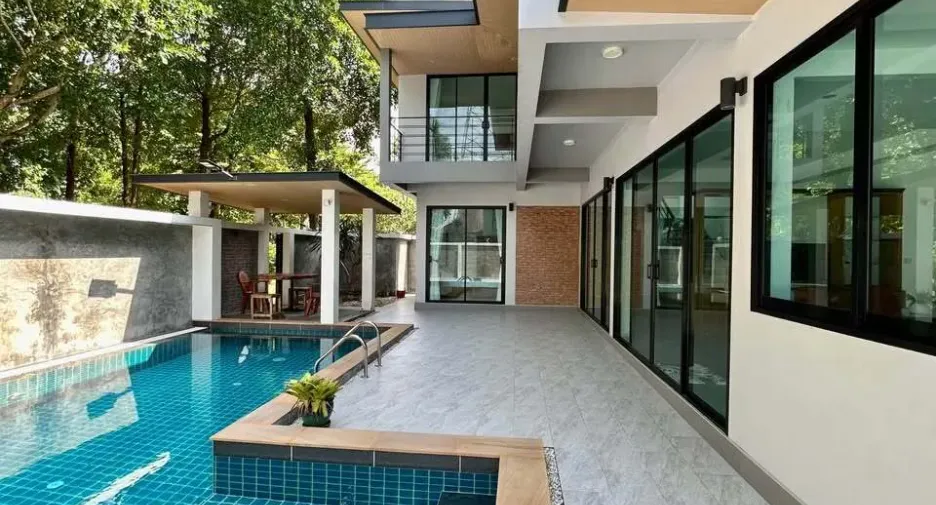 For rent 3 bedrooms villa in Thalang, Phuket