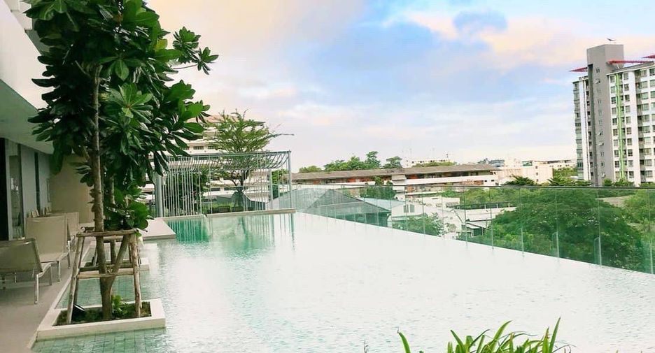 For sale 3 bedrooms condo in Bang Na, Bangkok