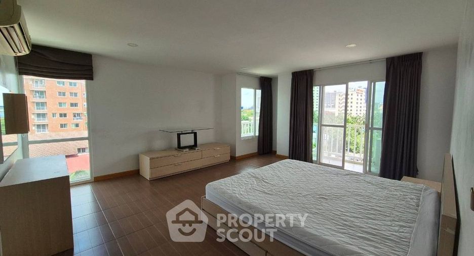 Condo en venta de 2 habitaciones en Suan Luang, Bangkok