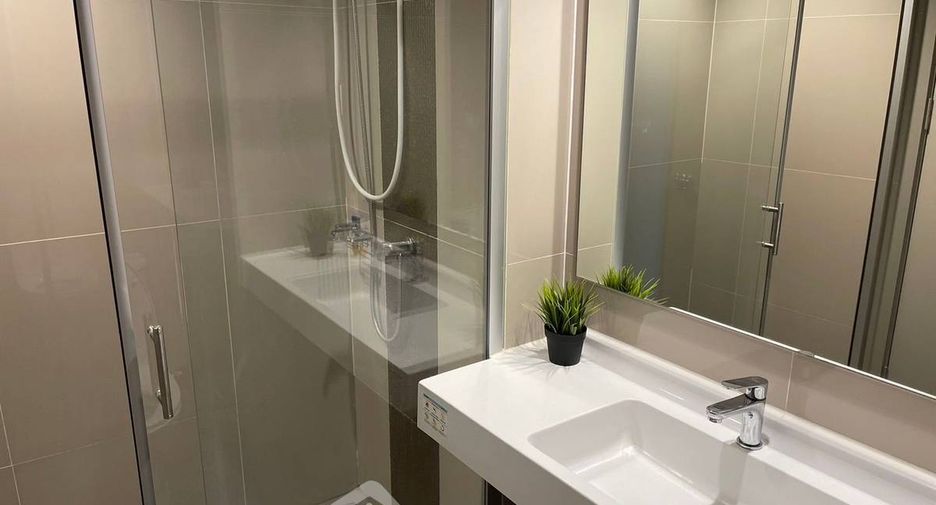 For sale 2 bedrooms condo in Phra Khanong, Bangkok