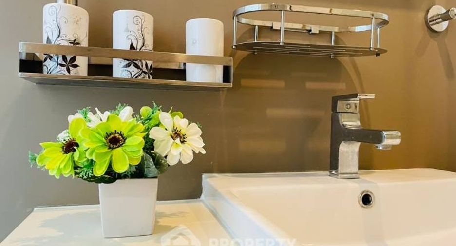 For sale 1 bed condo in Thon Buri, Bangkok