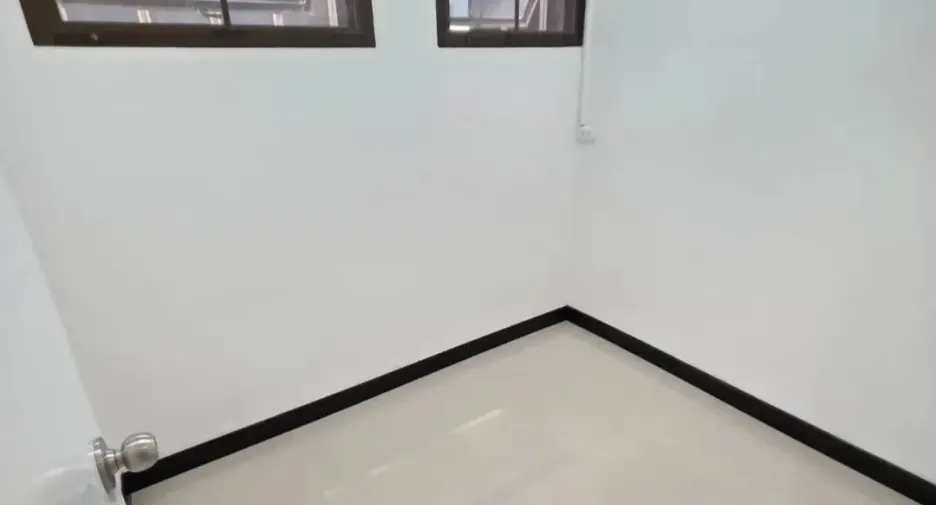 ให้เช่า 3 ห้องนอน คอนโด ใน วัฒนา, กรุงเทพฯ