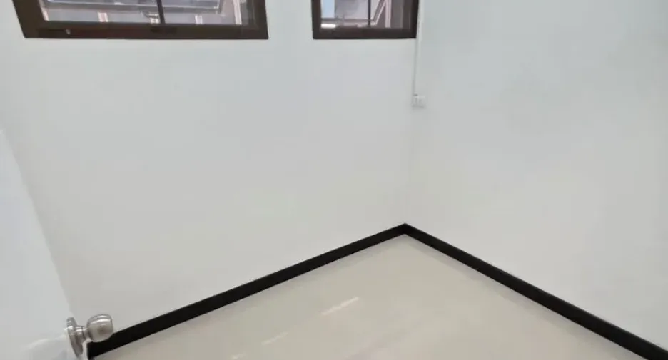 ให้เช่า 3 ห้องนอน คอนโด ใน วัฒนา, กรุงเทพฯ