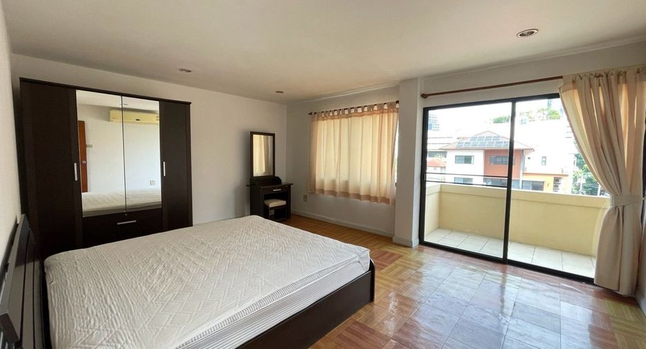 For rent 1 Beds condo in Khlong Toei, Bangkok