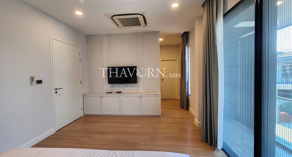 For sale 3 bedrooms house in East Pattaya, Pattaya