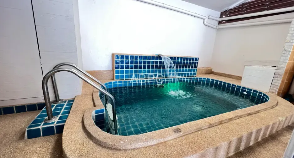 For rent and for sale 4 bedrooms house in Bang Lamung, Chonburi