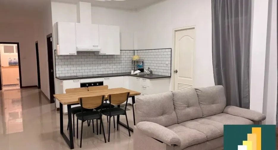 For rent and for sale 4 bedrooms house in Bang Lamung, Chonburi