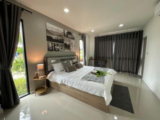 Casa adosada en venta de 4 habitaciones en Bang Lamung, Chonburi