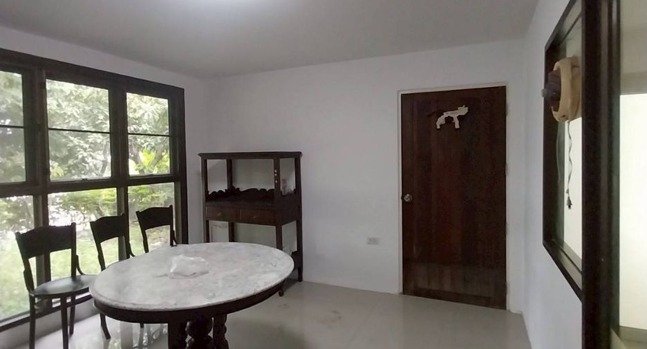 For sale 4 bedrooms house in Lam Luk Ka, Pathum Thani