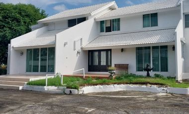 For sale 4 bedrooms house in Lam Luk Ka, Pathum Thani