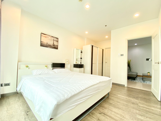 À vendre 1 chambre condo à Huai Khwang, Bangkok