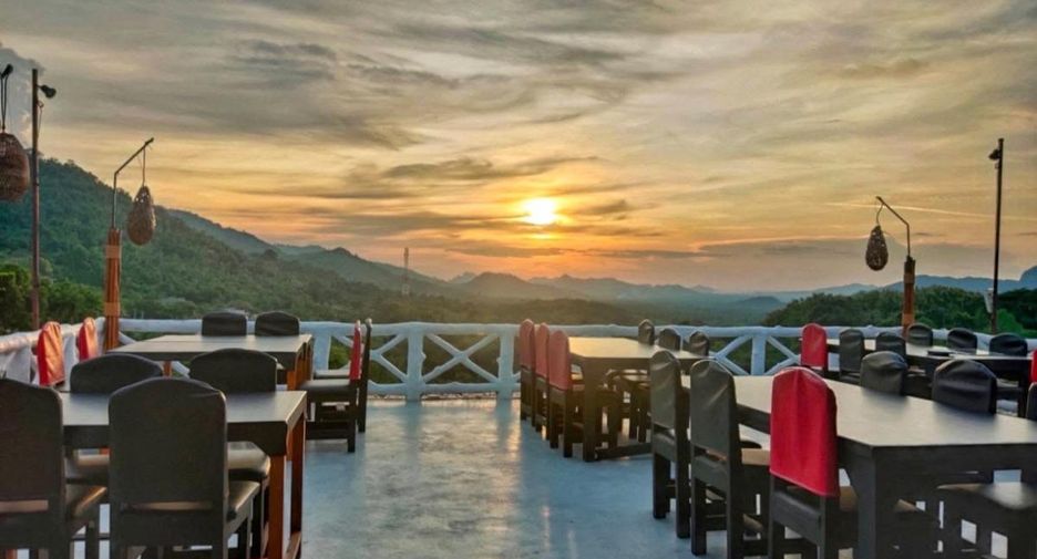 For sale 11 bedrooms hotel in Bang Lamung, Chonburi
