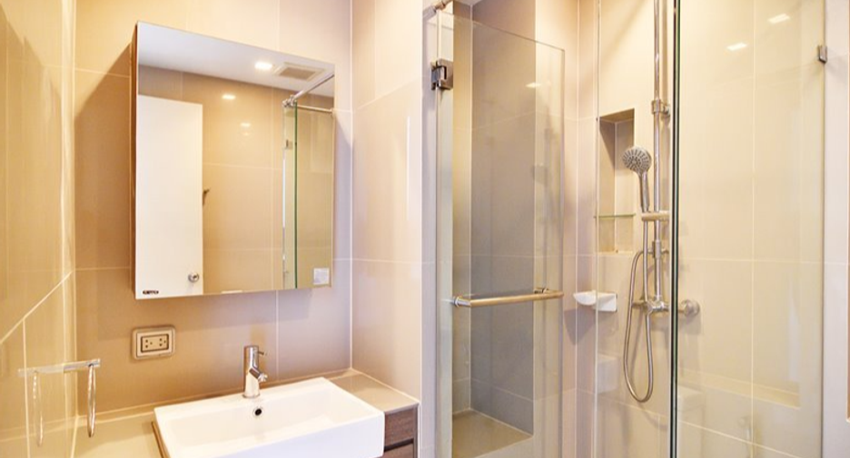 À vendre 1 chambre condo à Huai Khwang, Bangkok