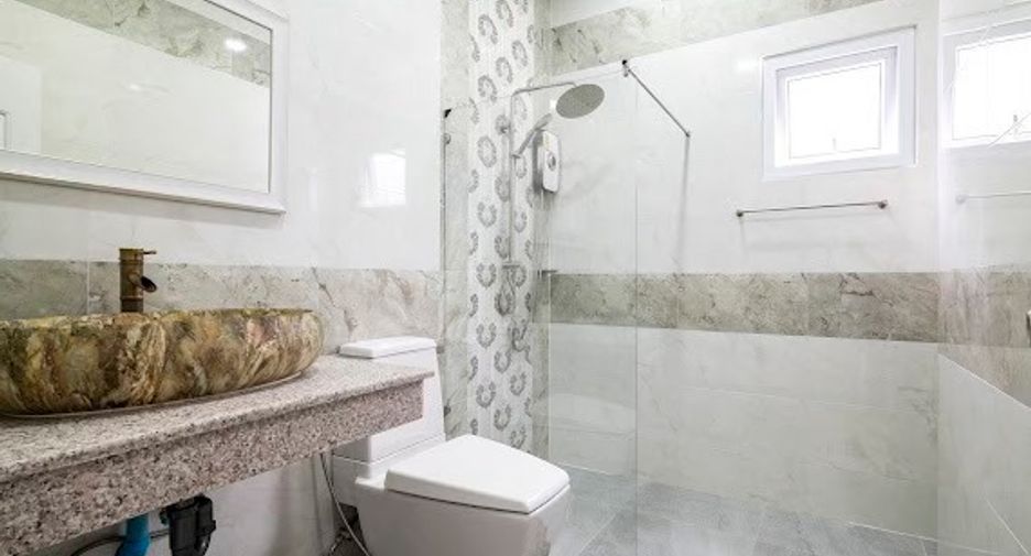 Villa zum Kauf mit 3 Zimmer in East Pattaya, Pattaya