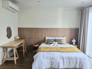 出租 3 卧室 联排别墅 在 Saphan Sung, 曼谷