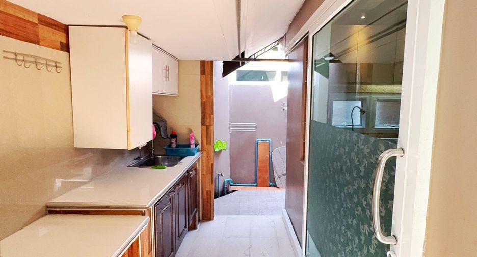 For rent 3 bedrooms house in South Pattaya, Pattaya