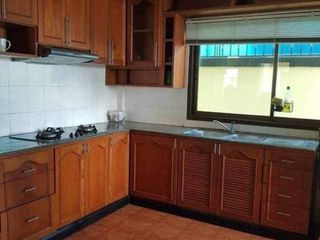 Casa en alquiler de 3 habitaciones en Bang Lamung, Chonburi