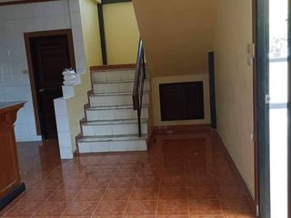 Casa en alquiler de 3 habitaciones en Bang Lamung, Chonburi