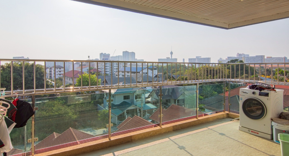 For sale 2 bedrooms condo in Jomtien, Pattaya