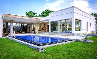 For sale 3 ベッドルーム villa in Bang Lamung, Chonburi