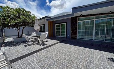 For sale 3 bedrooms house in East Pattaya, Pattaya