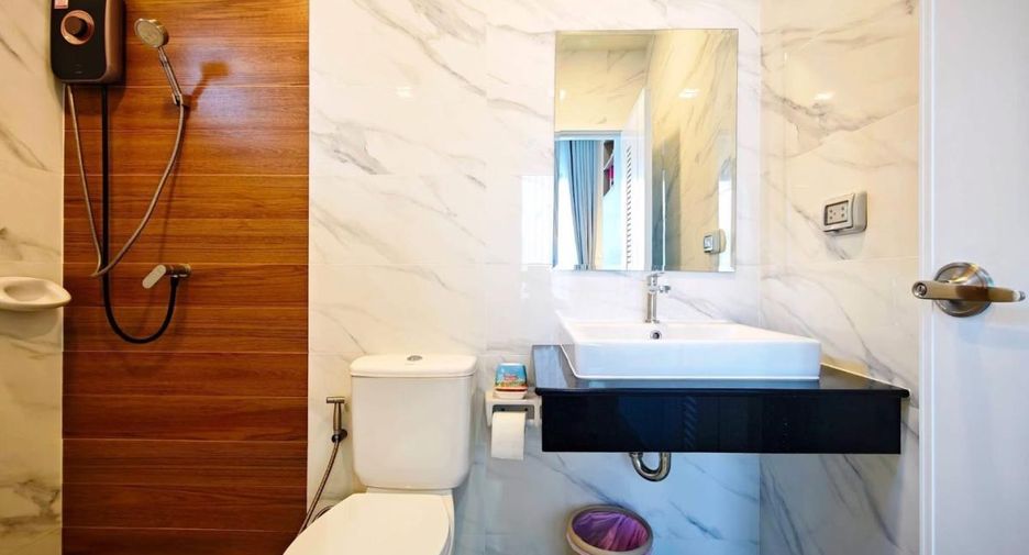 For sale 4 bedrooms house in East Pattaya, Pattaya