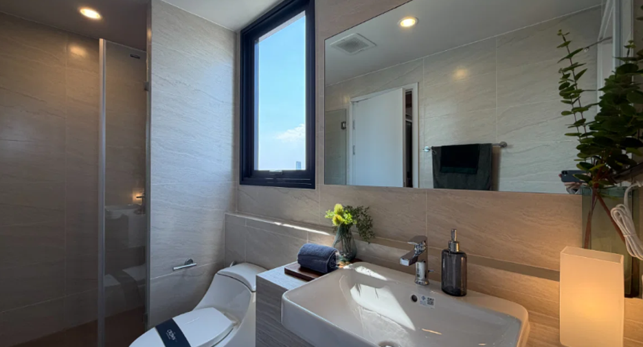 For sale 2 bedrooms condo in Sathon, Bangkok