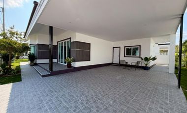 For sale 3 bedrooms house in East Pattaya, Pattaya