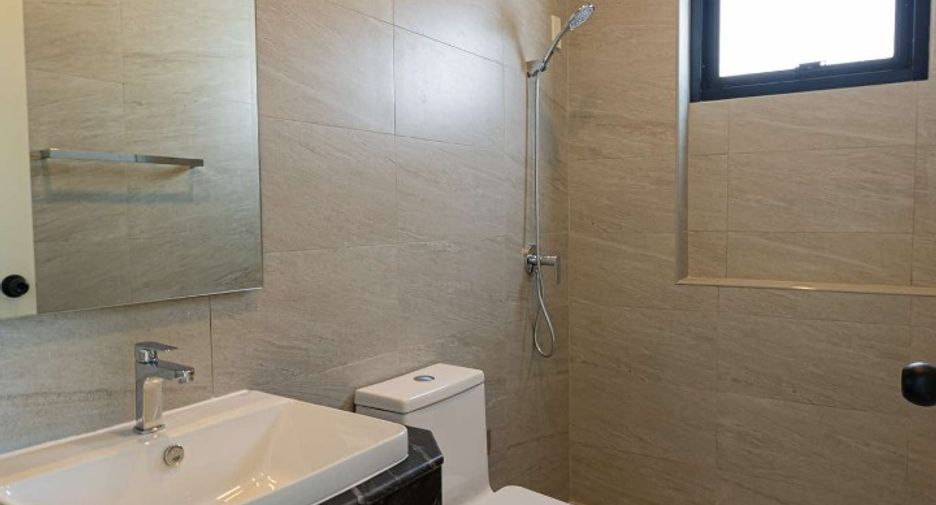 For sale 3 bedrooms house in Bang Lamung, Chonburi