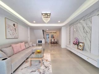 For sale 2 bedrooms townhouse in Bang Lamung, Chonburi