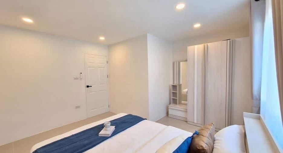 For sale 2 bedrooms townhouse in South Pattaya, Pattaya