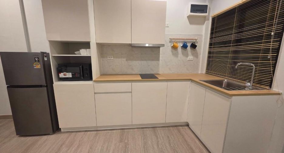 For rent 2 bedrooms townhouse in East Pattaya, Pattaya