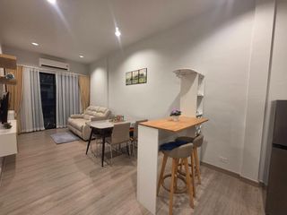 Casa adosada en alquiler de 2 habitaciones en Bang Lamung, Chonburi