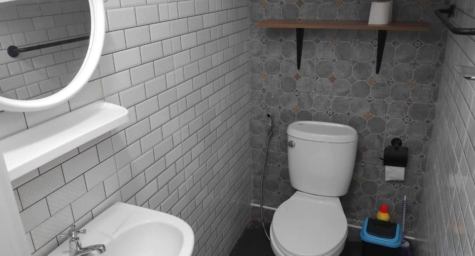 For sale 2 bedrooms townhouse in South Pattaya, Pattaya