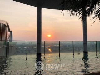 For sale 2 bedrooms condo in Phra Khanong, Bangkok