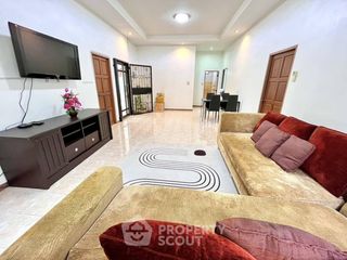 À louer 3 chambres maison à Bang Lamung, Chonburi