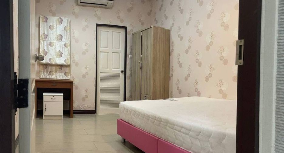Haus zur Miete mit 4 Zimmer in Bang Lamung, Chonburi