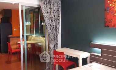 For rent 1 bed condo in Huai Khwang, Bangkok