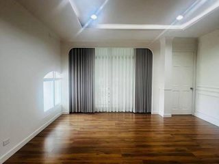 For rent 4 bedrooms house in Taling Chan, Bangkok