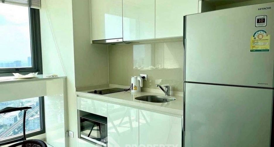 Condo en alquiler de 1 habitaciones en Khlong Toei, Bangkok