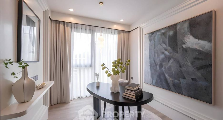 For rent 2 bedrooms condo in Huai Khwang, Bangkok