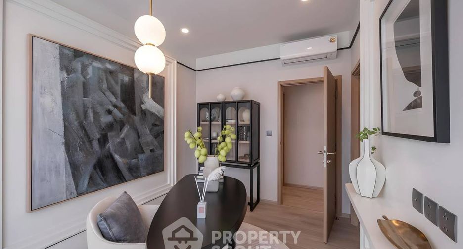 For rent 2 bedrooms condo in Huai Khwang, Bangkok