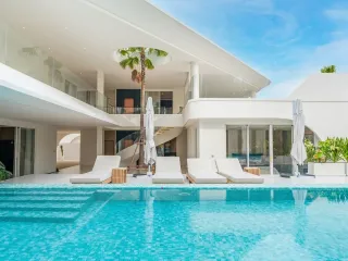 For sale 8 bedrooms house in Bang Lamung, Chonburi