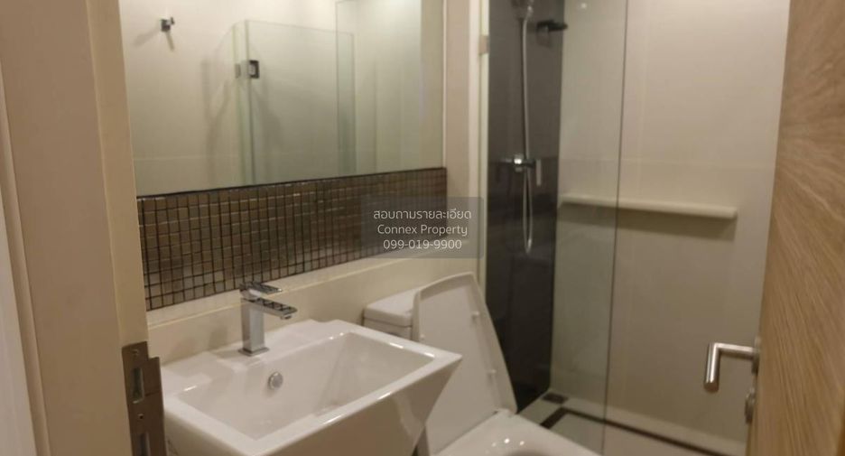For rent 2 bedrooms condo in Phra Khanong, Bangkok