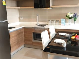 For rent 2 bedrooms condo in Phra Khanong, Bangkok