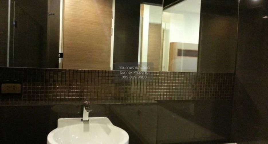 For rent 1 bed condo in Phra Khanong, Bangkok