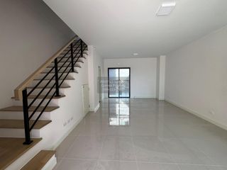 For rent 3 bedrooms townhouse in Bang Khen, Bangkok