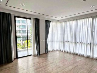 For rent 3 ベッドルーム condo in Sathon, Bangkok
