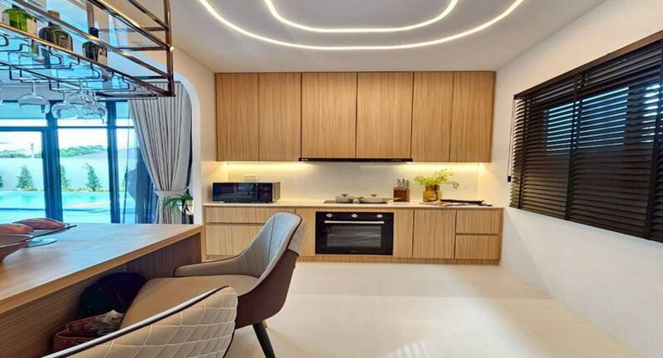 Villa en venta de 5 habitaciones en Huay Yai, Pattaya